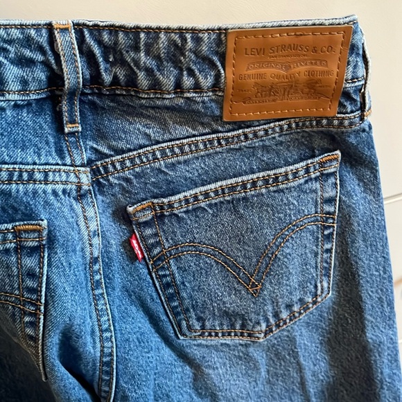 Levi’s EUC Low Loose Denim Jeans - Picture 8 of 10